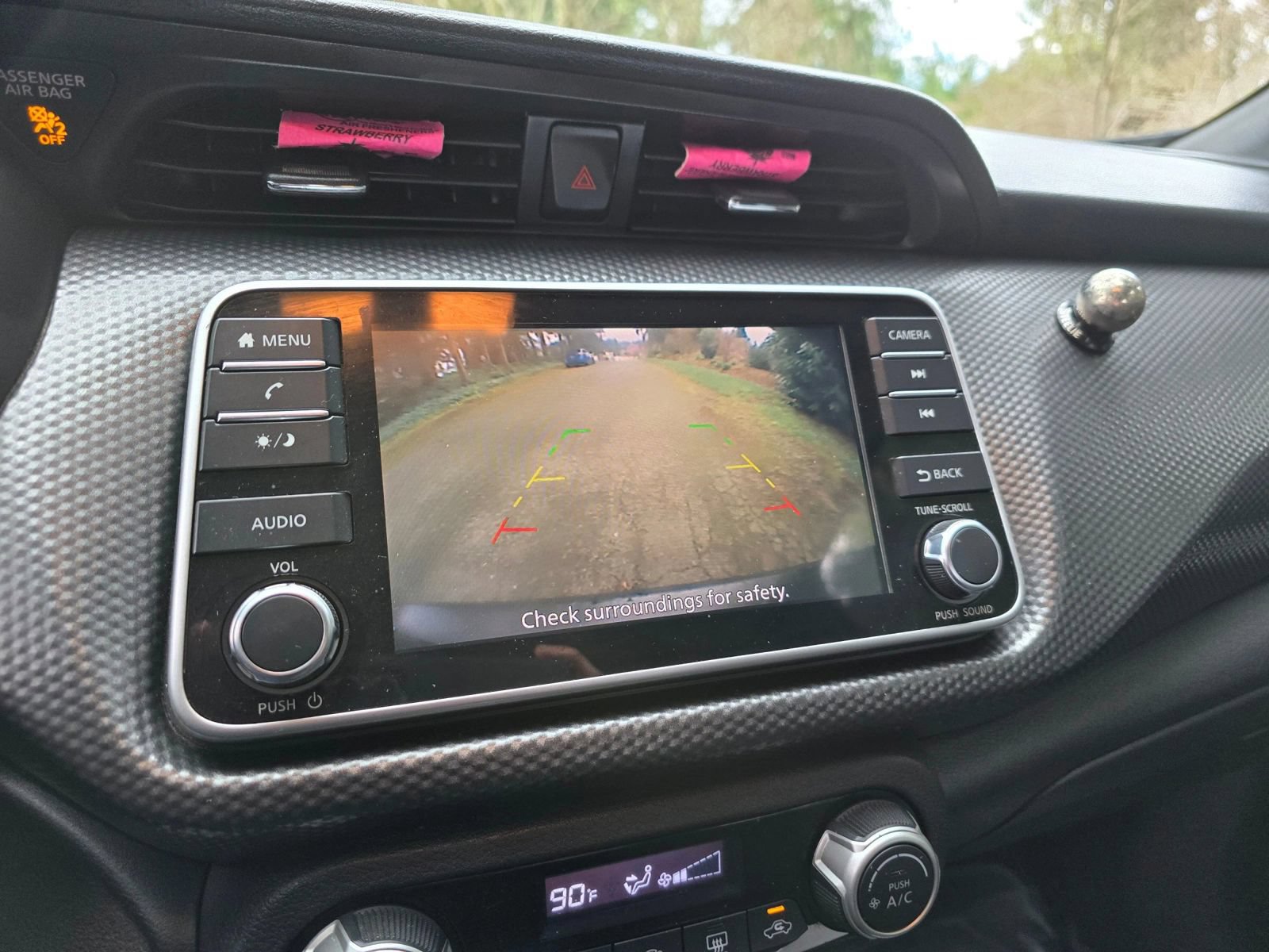 Used 2019 Nissan Kicks SV FWD image 27
