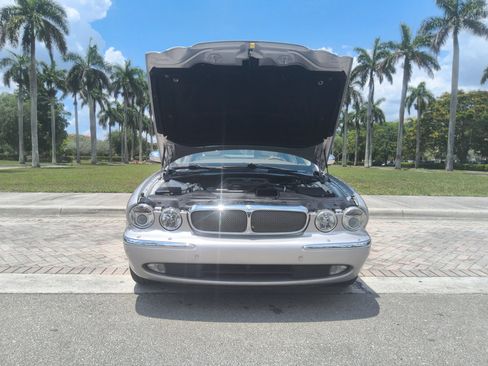 Used 2006 Jaguar XJ Vanden Plas RWD image 42