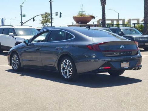 Certified 2023 Hyundai Sonata SEL w/ Convenience Package FWD image 3