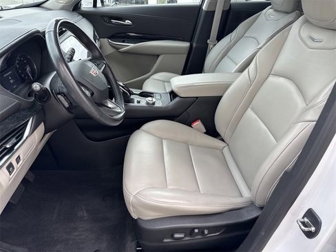 Used 2023 Cadillac XT4 Premium Luxury w/ Cold Weather Package image 9