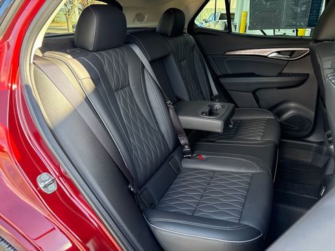 Certified 2021 Buick Envision Avenir image 52