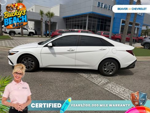 Used 2024 Hyundai Elantra SEL FWD image 7