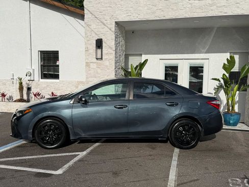 Used 2014 Toyota Corolla LE FWD image 2