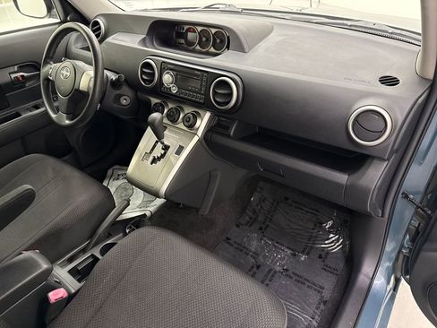 Used 2010 Scion xB image 19