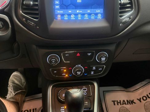 Certified 2019 Jeep Compass Latitude w/ Cold Weather Group AWD/4WD image 36