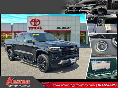 Used 2024 Chevrolet Colorado Z71 w/ Z71 Convenience Package 2