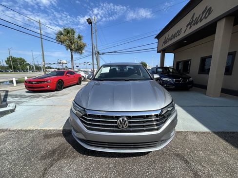 Used 2019 Volkswagen Jetta S w/ Driver Assistance Package FWD image 3