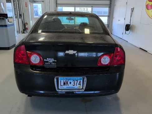 Used 2010 Chevrolet Malibu LS FWD image 4