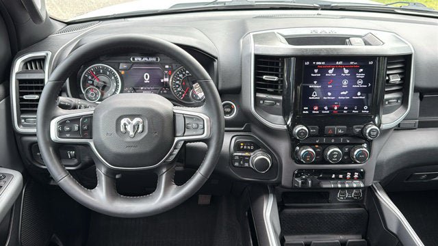 Used 2021 RAM 1500 4x4 Crew Cab image 28