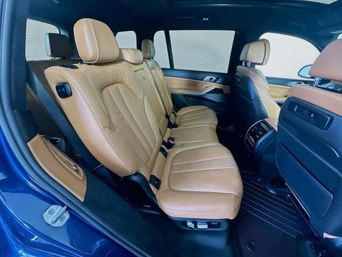 Used 2021 BMW X7 M50i w/ Executive Package AWD/4WD image 42