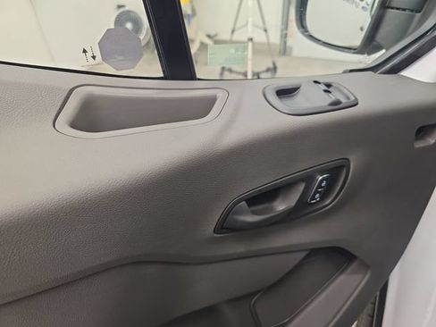 New 2026 Ford Transit 250 148 Medium Roof Extended AWD image 39