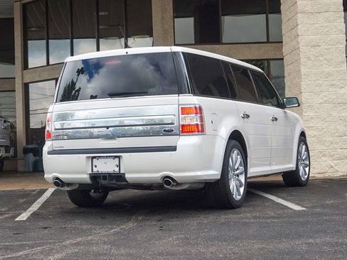 Used 2019 Ford Flex Limited w/ Class III Trailer Tow Package FWD image 3