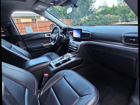 Used 2023 Ford Explorer XLT w/ Equipment Group 202A image 30