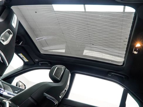 Used 2025 BMW 740i RWD image 43
