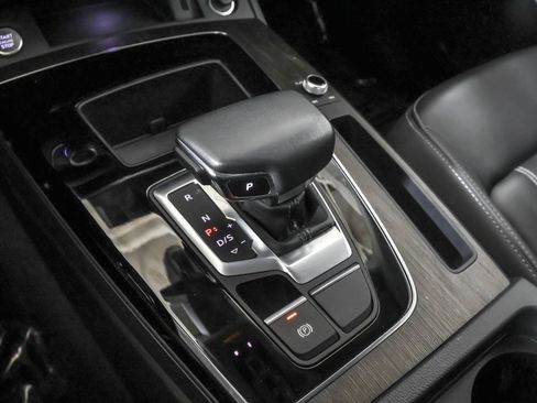 Used 2023 Audi Q5 2.0T Premium w/ Convenience Package AWD/4WD image 32