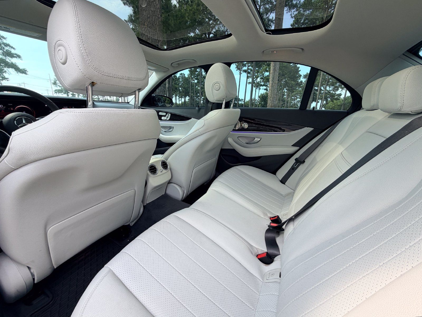 Used 2021 Mercedes-Benz E 450 4MATIC Sedan image 15
