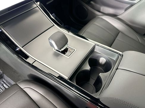 Used 2026 Land Rover Range Rover Evoque S image 13