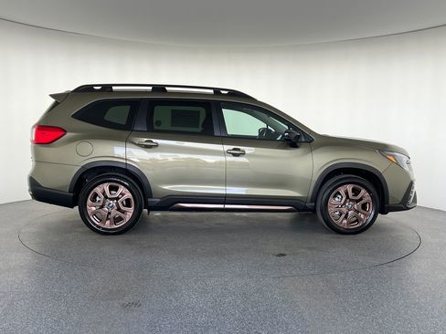New 2026 Subaru Ascent Limited Bronze image 7