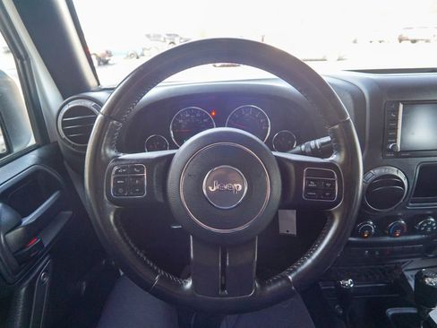 Used 2017 Jeep Wrangler Sport w/ Connectivity Group image 15