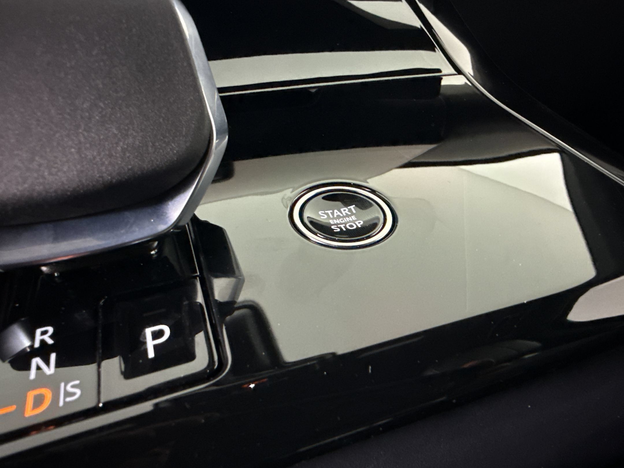 New 2026 Land Rover Range Rover Sport Dynamic SE AWD/4WD image 25