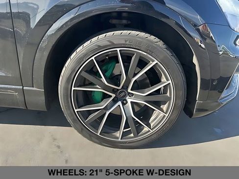 Used 2019 Audi Q8 Prestige AWD/4WD image 9