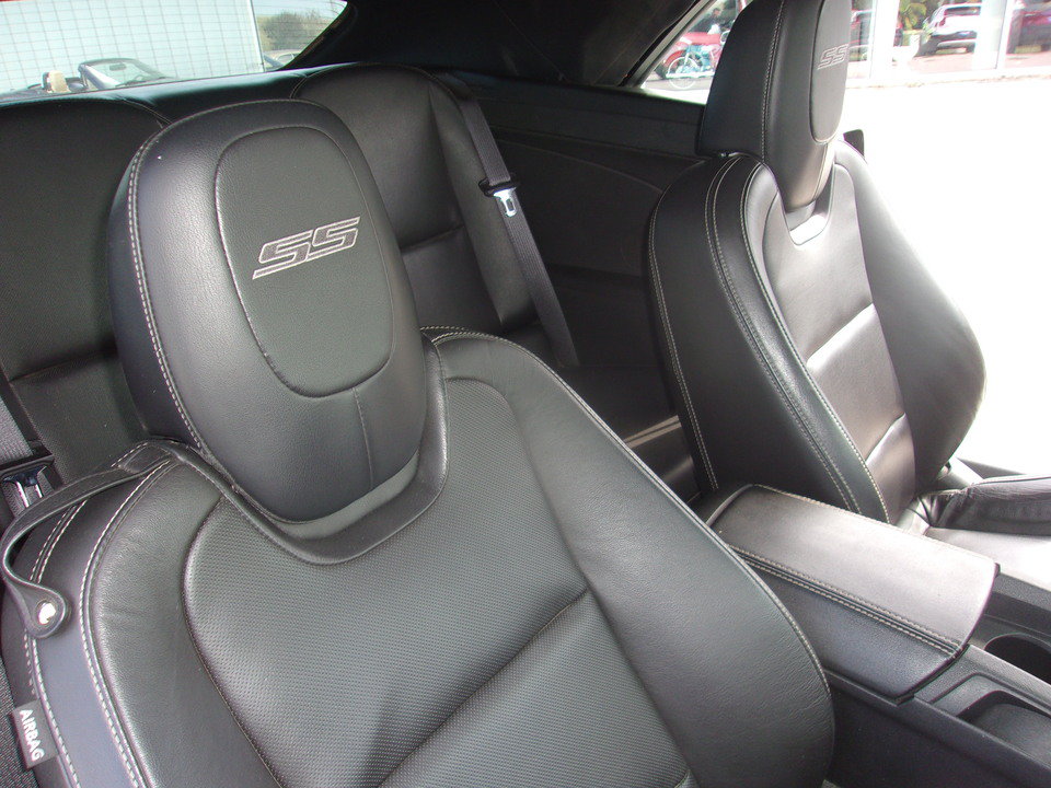 Used 2011 Chevrolet Camaro SS w/ RS Package RWD image 17