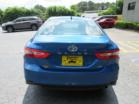 Used 2019 Toyota Camry LE FWD image 7