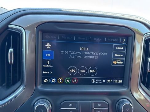 Used 2021 Chevrolet Silverado 1500 High Country w/ Technology Package AWD/4WD image 18