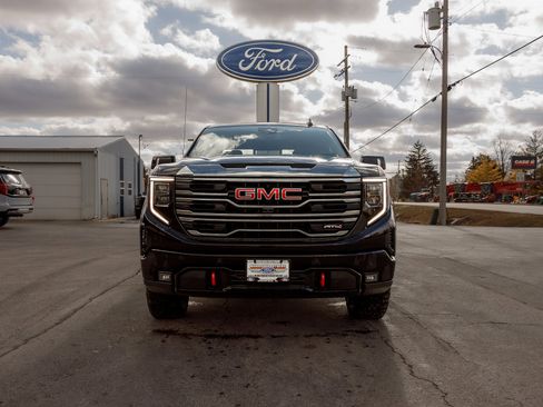 Used 2024 GMC Sierra 1500 AT4 w/ AT4 Carbonpro Edition image 1