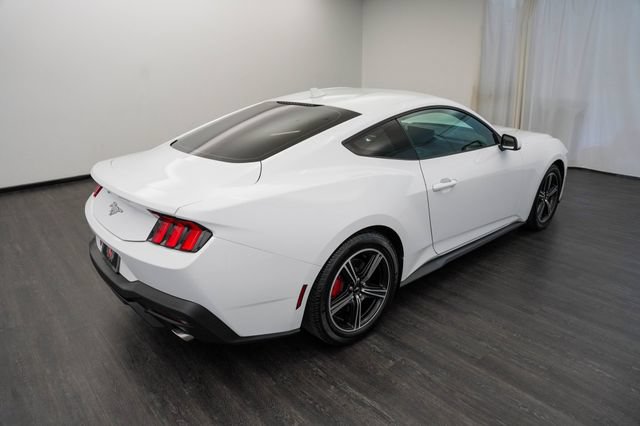 Used 2025 Ford Mustang Coupe RWD image 10