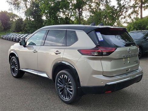 New 2025 Nissan Rogue Platinum w/ Tech Package image 2