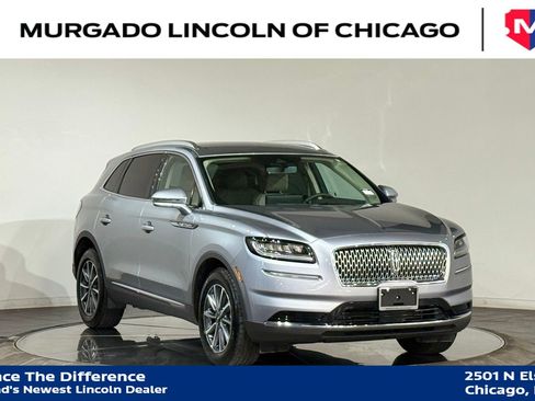 Used 2022 Lincoln Nautilus Standard image 2