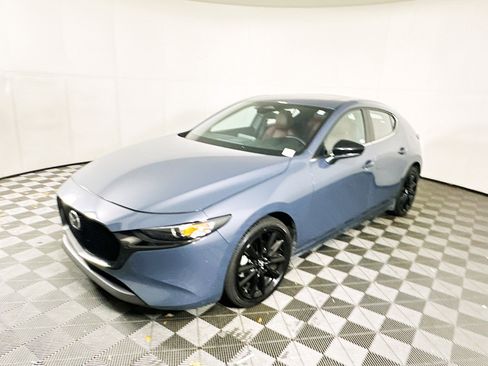 Used 2026 MAZDA MAZDA3 Carbon AWD/4WD image 3