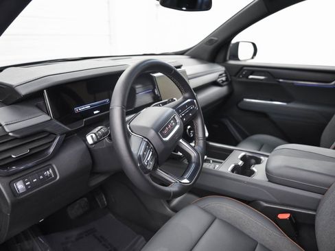 Used 2025 GMC Acadia AT4 image 16