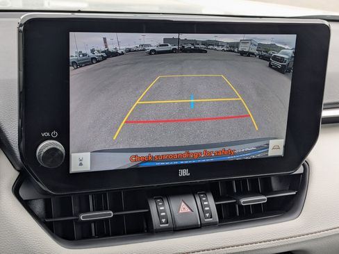 Used 2023 Toyota RAV4 XLE Premium image 21