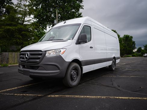 New 2026 Mercedes-Benz Sprinter 2500 image 7