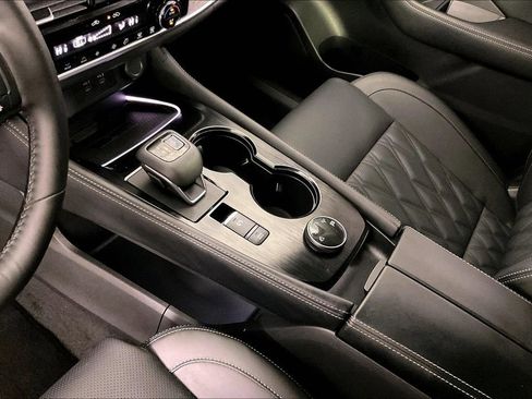 Used 2025 Nissan Rogue Platinum w/ Platinum Premium Package image 19