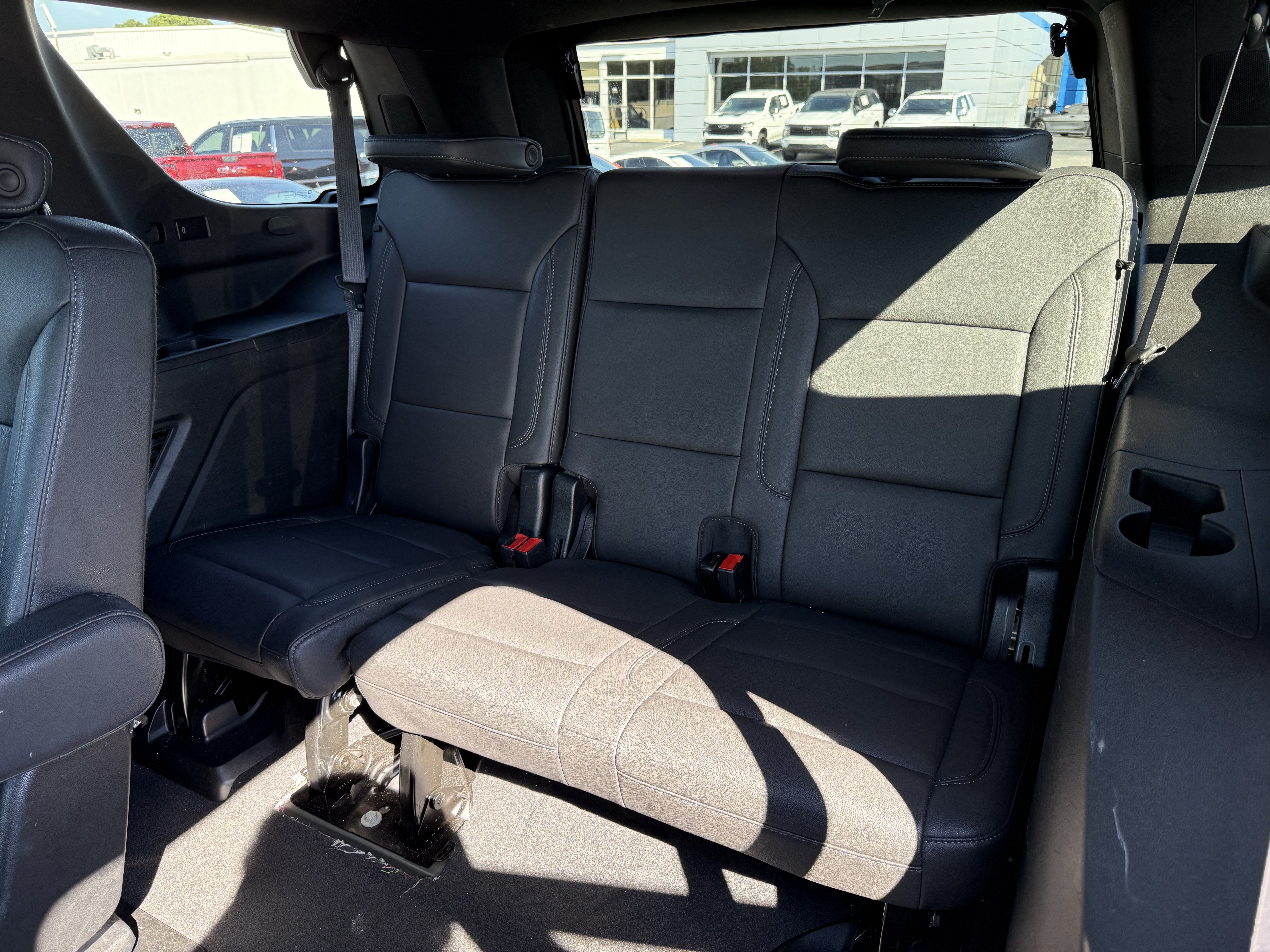 Used 2023 Chevrolet Tahoe LT RWD image 37