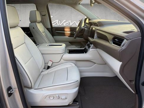 Certified 2022 GMC Yukon Denali RWD image 19