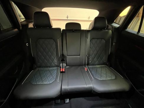 Used 2024 Volkswagen Atlas Cross Sport SEL Premium R-Line AWD/4WD image 26