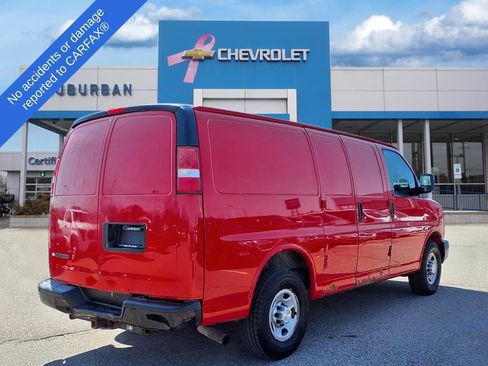 Used 2017 Chevrolet Express 2500 RWD image 5