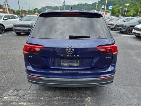Used 2022 Volkswagen Tiguan SE w/ Panoramic Sunroof Package AWD/4WD image 6