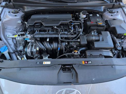 Certified 2025 Hyundai Elantra SEL image 24