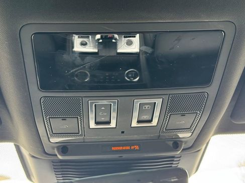 Used 2022 Jaguar F-PACE S image 15