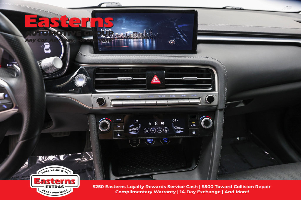 Used 2025 Genesis G70 2.5T RWD image 13