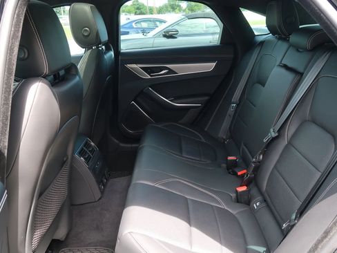 Used 2024 Jaguar XF R-Dynamic SE AWD/4WD image 20