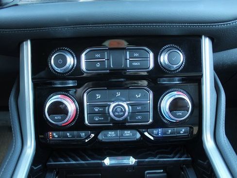 Used 2022 GMC Yukon Denali w/ Max Trailering Package image 41