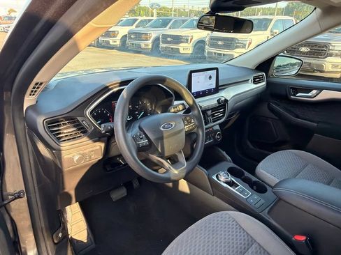 Used 2020 Ford Escape SE FWD image 9