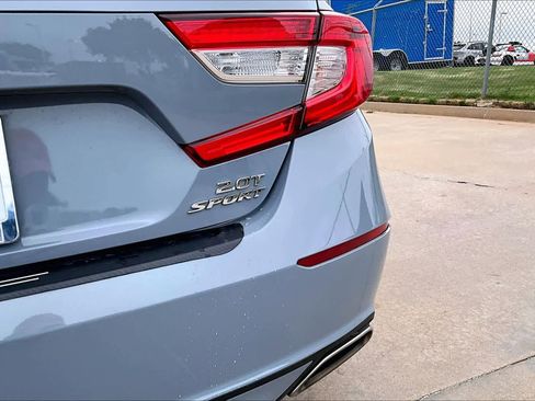 Used 2022 Honda Accord Sport image 10