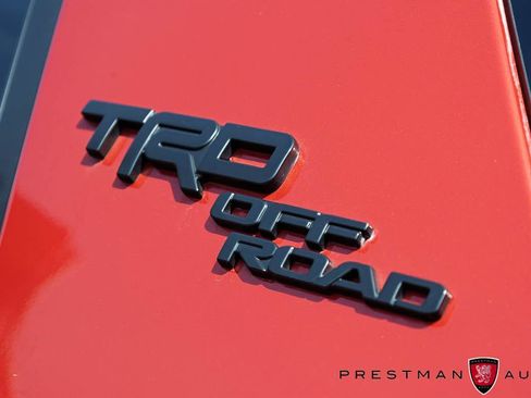 Used 2023 Toyota 4Runner TRD Off-Road Premium w/ Moonroof Package AWD/4WD image 10